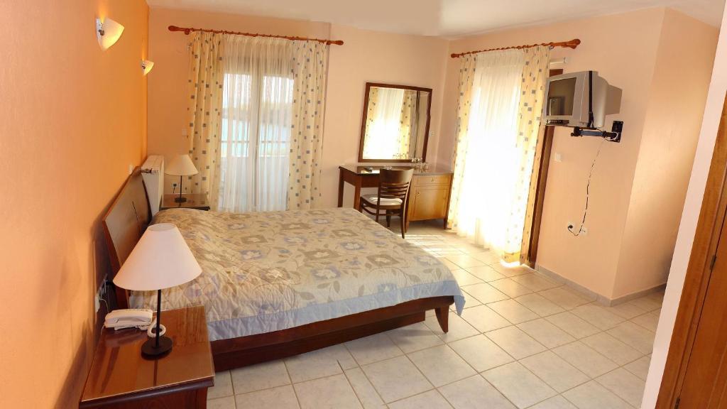 Gialaki Hotel Пиргадикия Стая снимка
