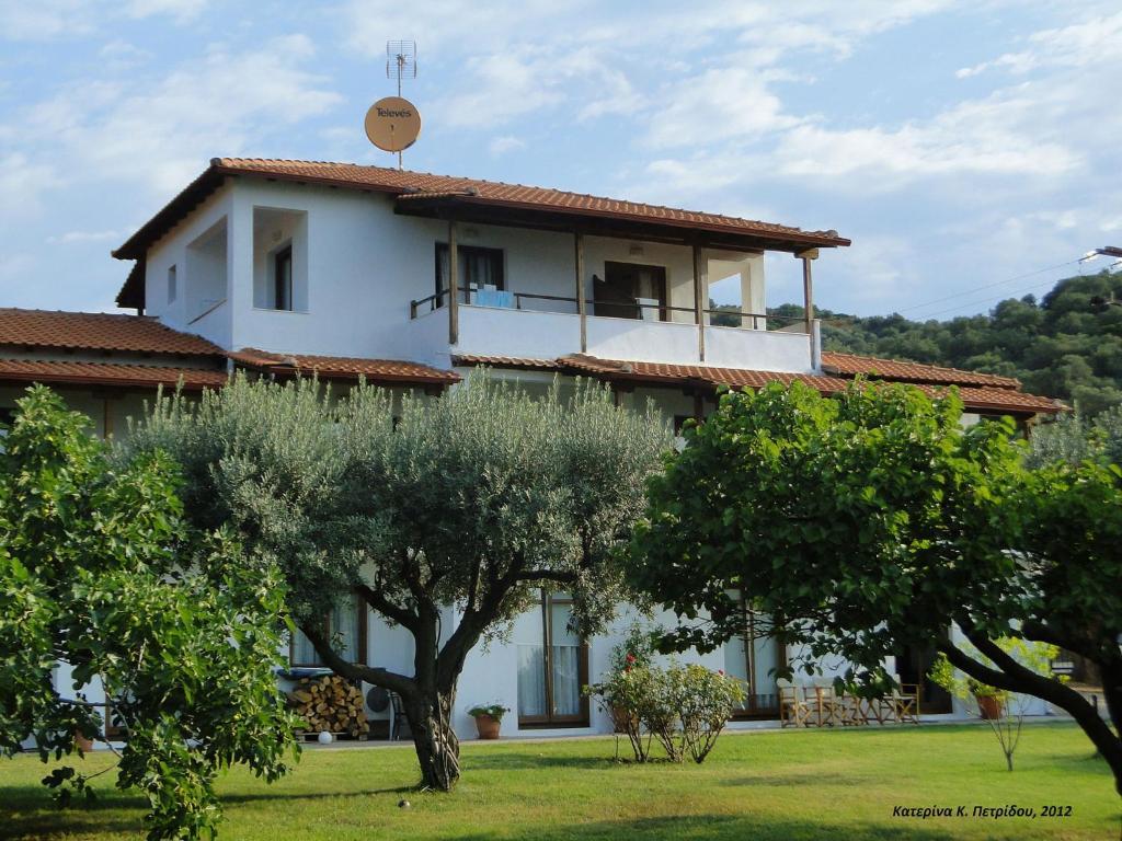 Gialaki Hotel Пиргадикия Екстериор снимка